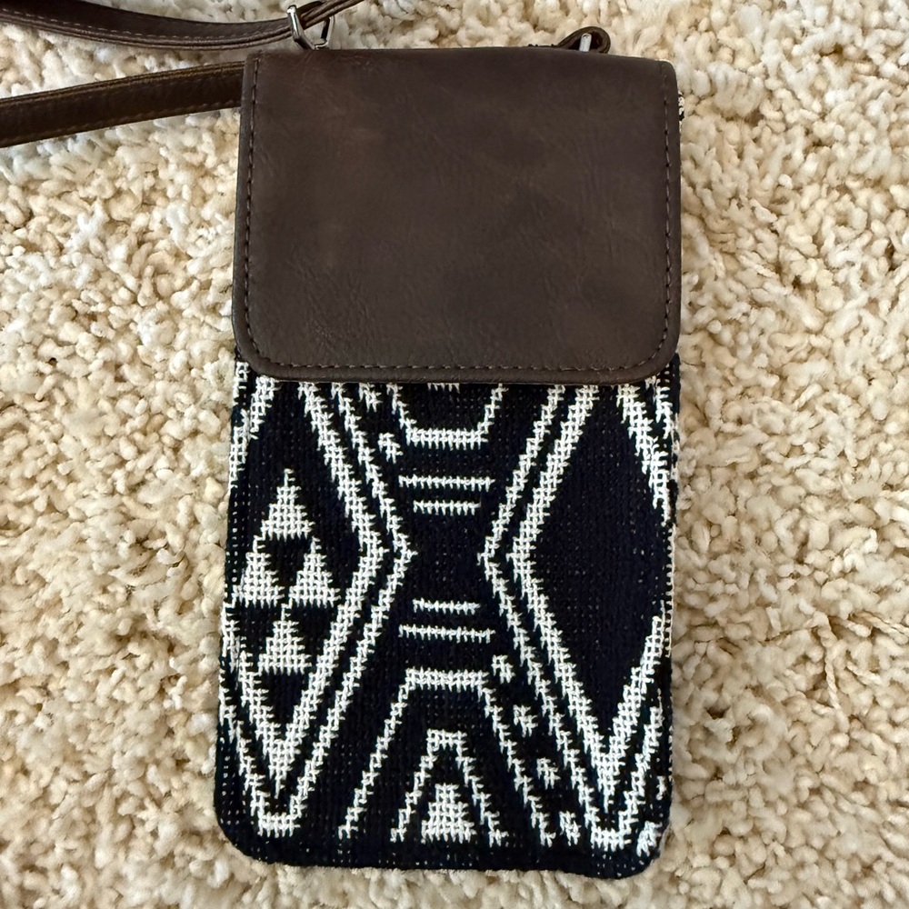 New Thirty One Call Me Crossbody Cell Phone Bag Rio Weave - Picture 3 of 5